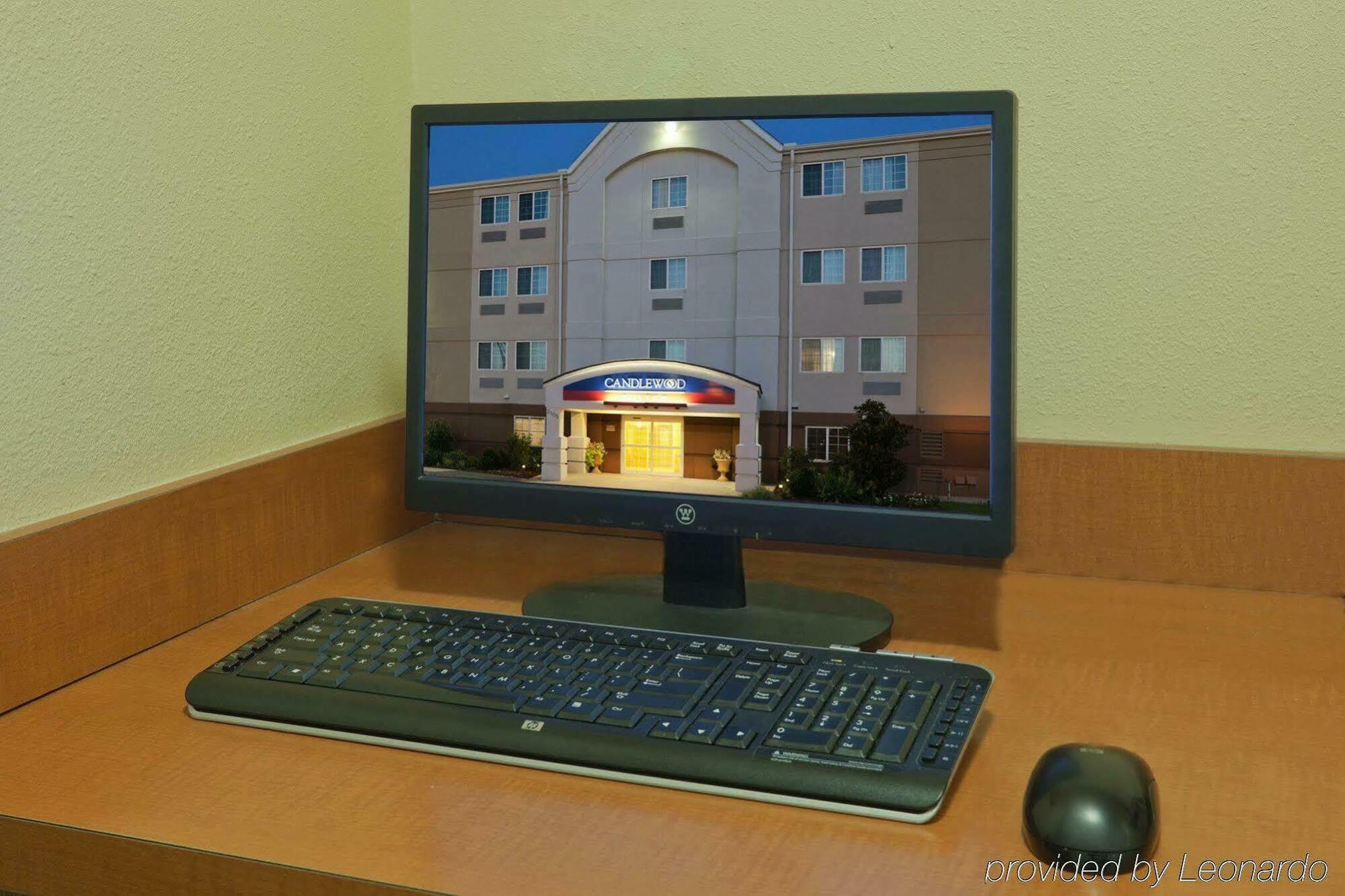 Hotel Candlewood - River Ranch By Ihg